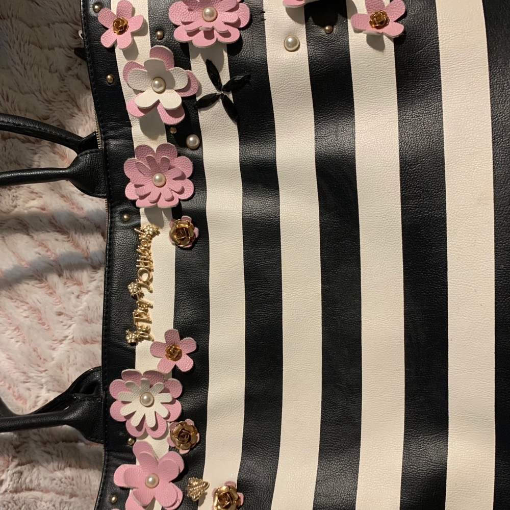 Extra large betsey Johnson tote